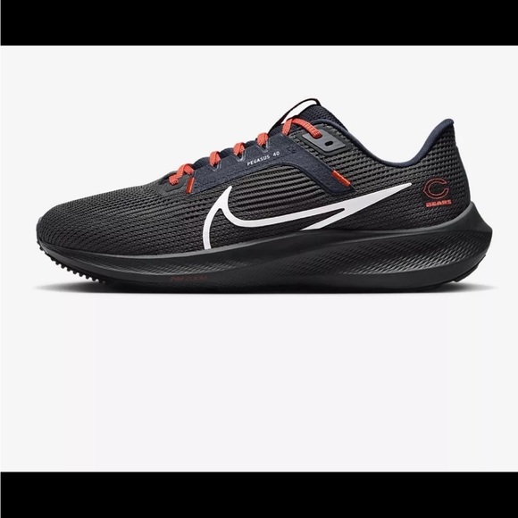 Nike Air Zoom Pegasus 40 Running Shoe. Chicago Bears theme size - Picture 4 of 12